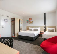 Nightcap at Camp Hill Hotel - Accommodation Bookings