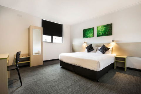 Nightcap At St Albans Hotel - Accommodation Bookings 0