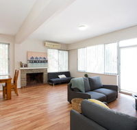 Nights on Broadway - Close to River UWA  Hospitals - Accommodation Bookings