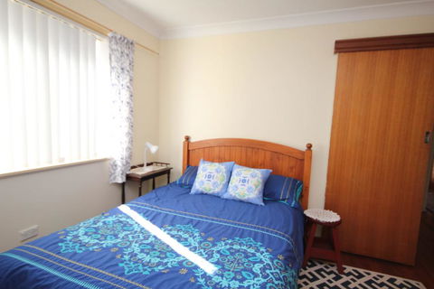 NORTH HAVEN SEA BREEZE - 9 David Campbell St , North Haven - Accommodation Bookings 1