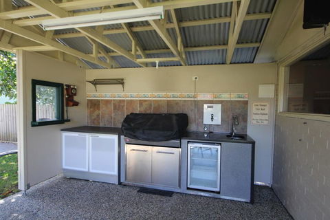 NORTH HEAVEN STATION 28 Alma St, North Haven - Accommodation Bookings 3