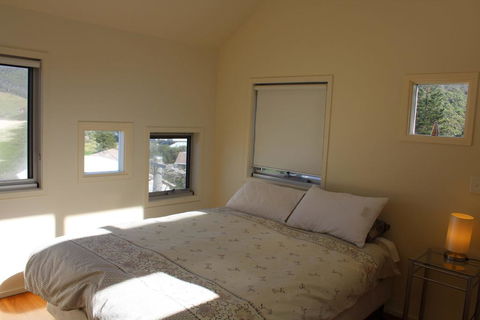 NORTHPOINT 1 - Accommodation Bookings 1