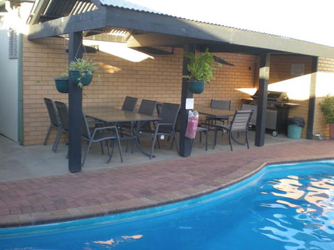 Oasis Motor Inn - Accommodation Bookings 0