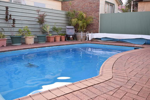 Oasis Motor Inn - Accommodation Bookings 1