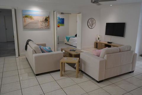 Oasis On Nautilus - Accommodation Bookings 1
