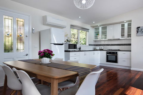 Oblique - Accommodation Bookings 3
