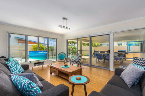 Ocean Blue On Salt Beach - Accommodation Bookings 1