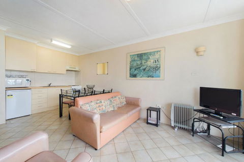 Ocean Court 8 13 Lord Street - Accommodation Bookings 3