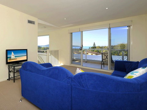 Ocean View Oasis@Fingal Bay - Accommodation Bookings 1