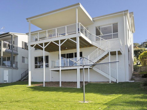Ocean View Oasis@Fingal Bay - Accommodation Bookings 2