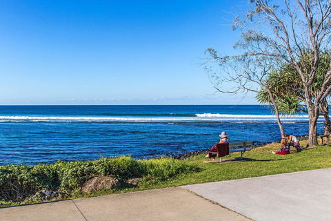 OCEAN WAVES - WiFi - Accommodation Bookings 2