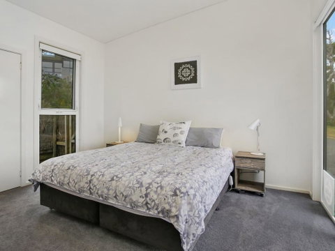 OCEANS 12 - Modern Ocean View Villa - Accommodation Bookings 2