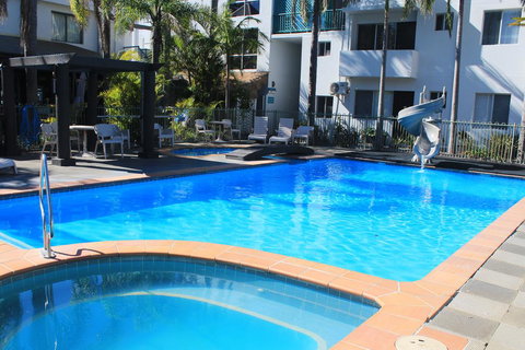 Oceanside Hawks Nest - Accommodation Bookings 0