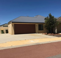 Ohana HQ - Family Getaway - Accommodation Bookings