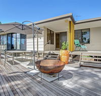 On the Hill at Metung - Accommodation Bookings