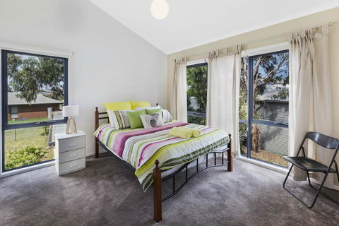 Orense - Waterviews In Newlands Arm - Accommodation Bookings 1