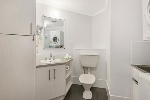 Outrigger Apartments Port Douglas - Accommodation Bookings 3
