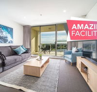 Oval View on North Tce-Gym - Pool - Fireworks NYE - Accommodation Bookings