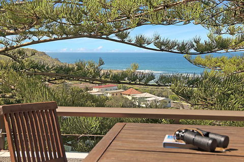 Pacific Tower Penthouse - Accommodation Bookings 1
