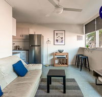 PADDINGTON PAD with PARKING  SMART TV  POOL - Accommodation Bookings