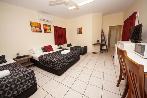 Parkside Motel & Licensed Restaurant - Accommodation Bookings 1