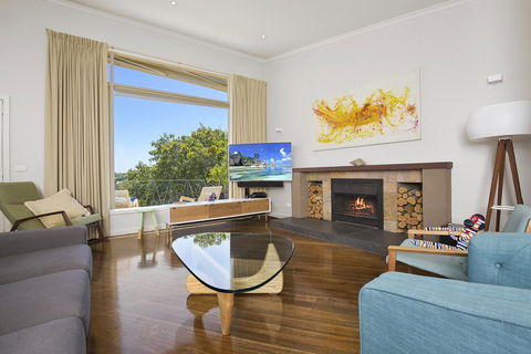 Paw Up Luxury Villa In Rye - Accommodation Bookings 2
