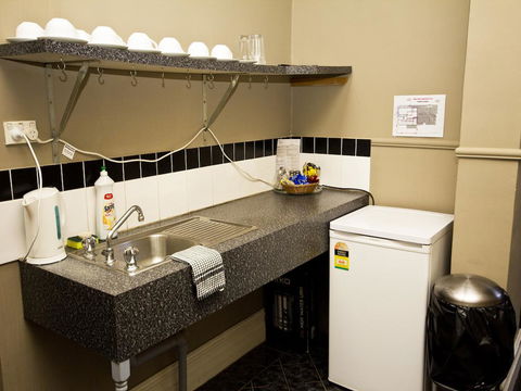 Peden's Hotel - Accommodation Bookings 3