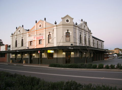 Peden's Hotel - Accommodation Bookings 0