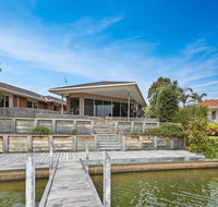 Pelican Brief - relaxing canal frontage - Accommodation Bookings