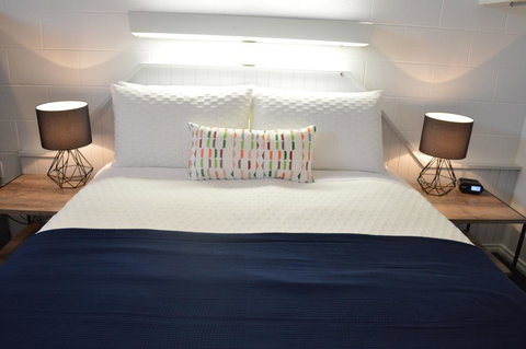 Penguin Seaside Motel - Accommodation Bookings 1