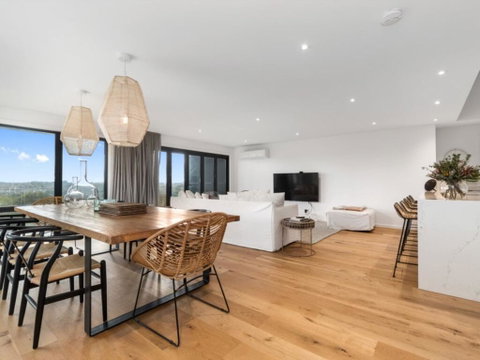 Peninsula Hot Springs Designer Home! - Accommodation Bookings 3