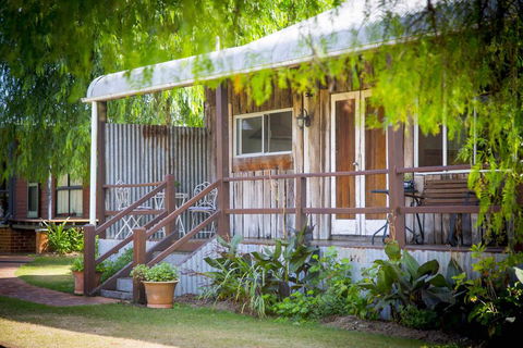 Peppercorn Cabin - Accommodation Bookings 1