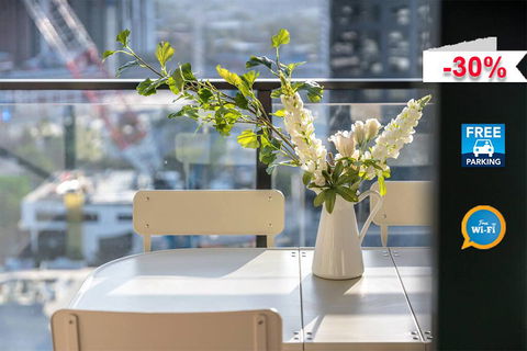 Perfect Location APT W Roof Top Pool/GYM - Accommodation Bookings 0