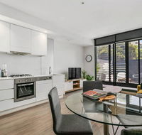 PERFECTLY PRAHRAN - your mecca of social and style