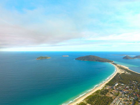 Pet Friendly Beach Home - Accommodation Bookings 2