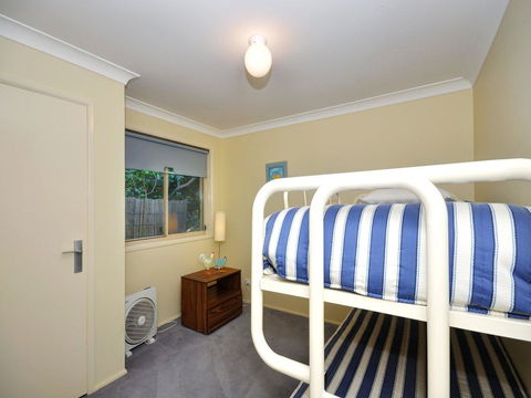 Pet Friendly Beach Home - Accommodation Bookings 1