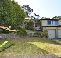 Pet Friendly Lentara St 10 - Fingal Bay - Accommodation Bookings
