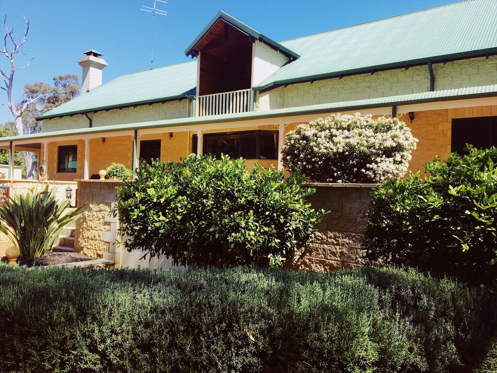 Lake Clifton WA Accommodation Bookings