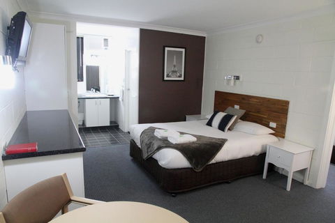 Plainsman Motel - Accommodation Bookings 1