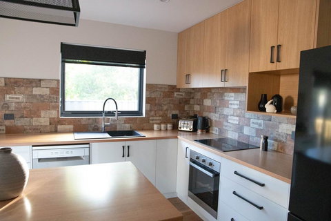 Platypus Apartments - Accommodation Bookings 2