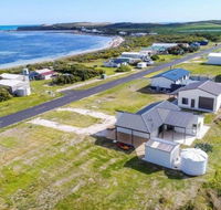 Plovers Rest at Cape Douglas - Accommodation Bookings