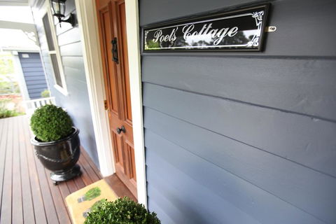 Poet's Cottage - Fireplace, Close To Treks - Accommodation Bookings 2