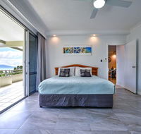 POINCIANA 101 HAMILTON ISLAND CENTRALLY LOCATED 3 BEDROOM plus BUGGY