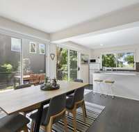 Point Roadknight Paradise Villa 6 - Accommodation Bookings