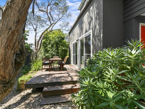 Point Roadknight Paradise Villa 6 - Accommodation Bookings 2