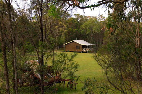 Possum's Hollow And Hooter's Hut - Accommodation Bookings 0