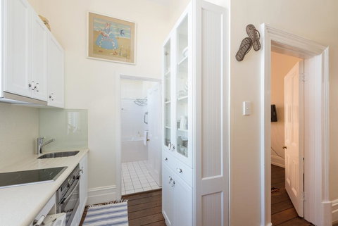 Post Office Apartment - Accommodation Bookings 3