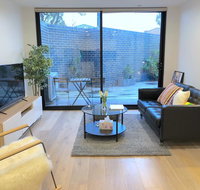 Pride Bentleigh Apartment with Private Garden - Accommodation Bookings
