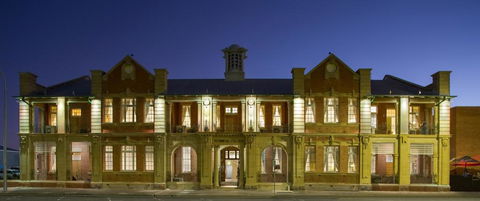 Quality Hotel Regent Rockhampton - Accommodation Bookings 0