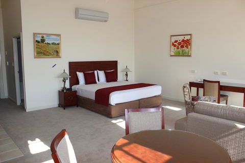 Quality Hotel Regent Rockhampton - Accommodation Bookings 1